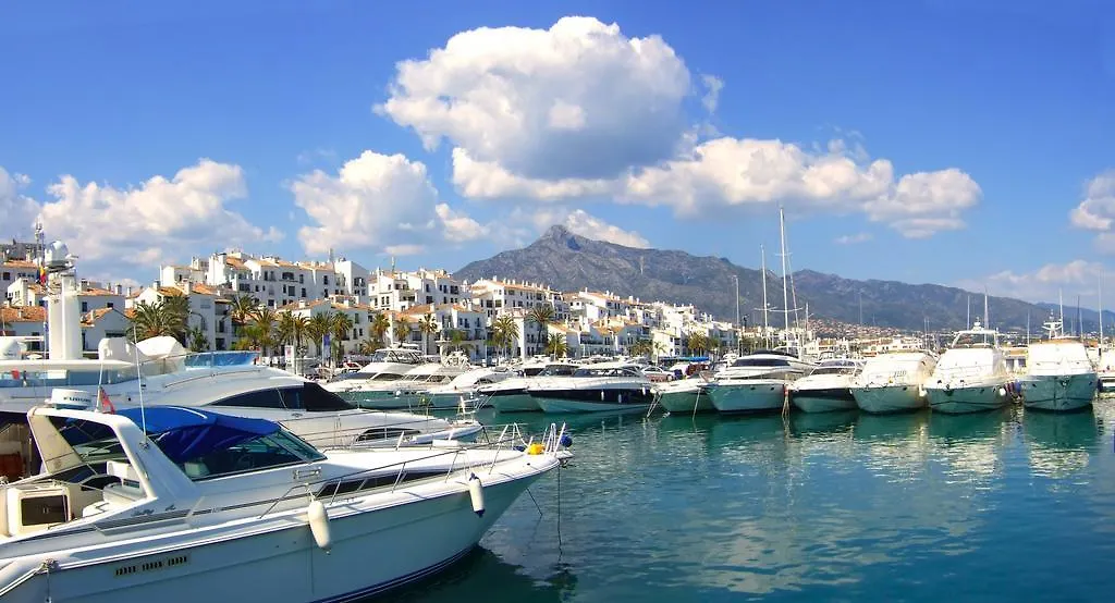 Playas Del Duque Banus 0*, Marbella